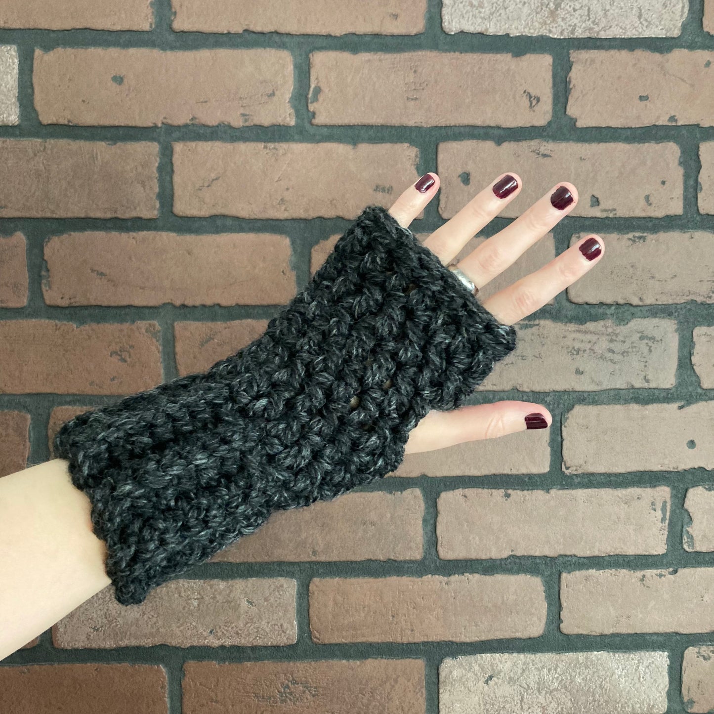 Fingerless Gloves - Chunky (Charcoal)