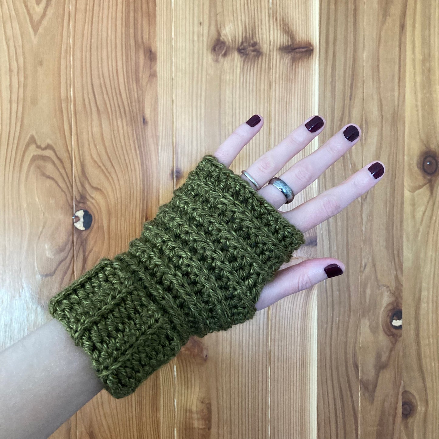 Fingerless Gloves (Green Marled)